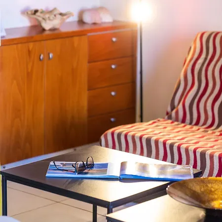 Appartamento Mouries House, Walking Distance To Beach! *