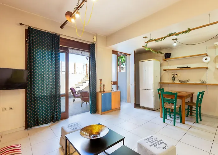 Mouries House, Walking Distance To Beach! * Rethymno