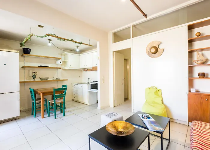 Mouries House, Walking Distance To Beach! Appartamento *