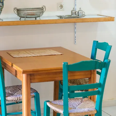 Mouries House, Walking Distance To Beach! Rethimnon
