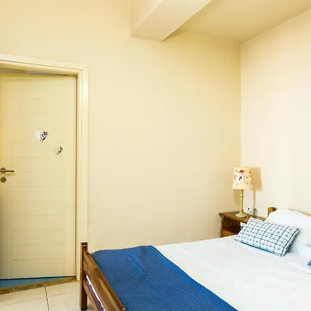 Mouries House, Walking Distance To Beach! Appartement Rethimnon